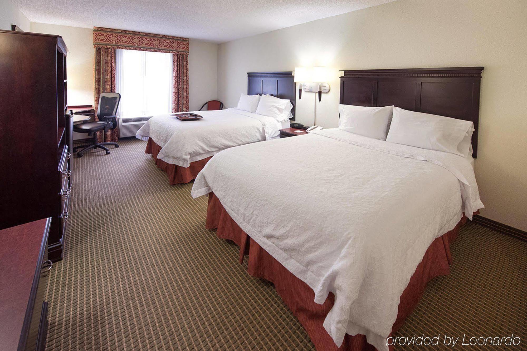 Hampton Inn Fayetteville Εξωτερικό φωτογραφία