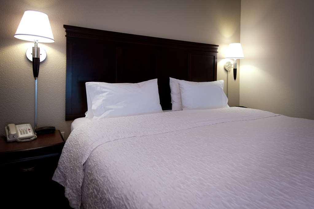 Hampton Inn Fayetteville Δωμάτιο φωτογραφία