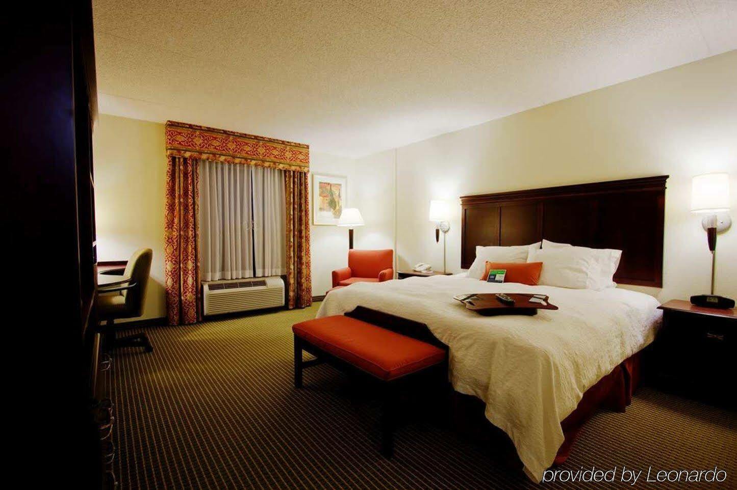 Hampton Inn Fayetteville Εξωτερικό φωτογραφία